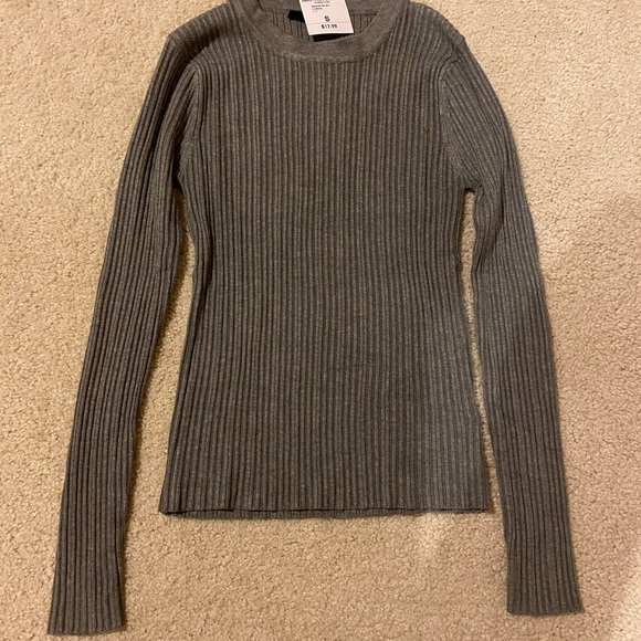 Gray Ribbed Sweater - Picture 2 of 5